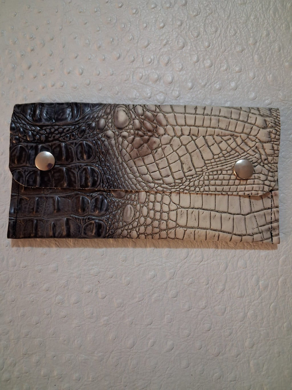 Alligator Print Envelope Wallet w/double snaps