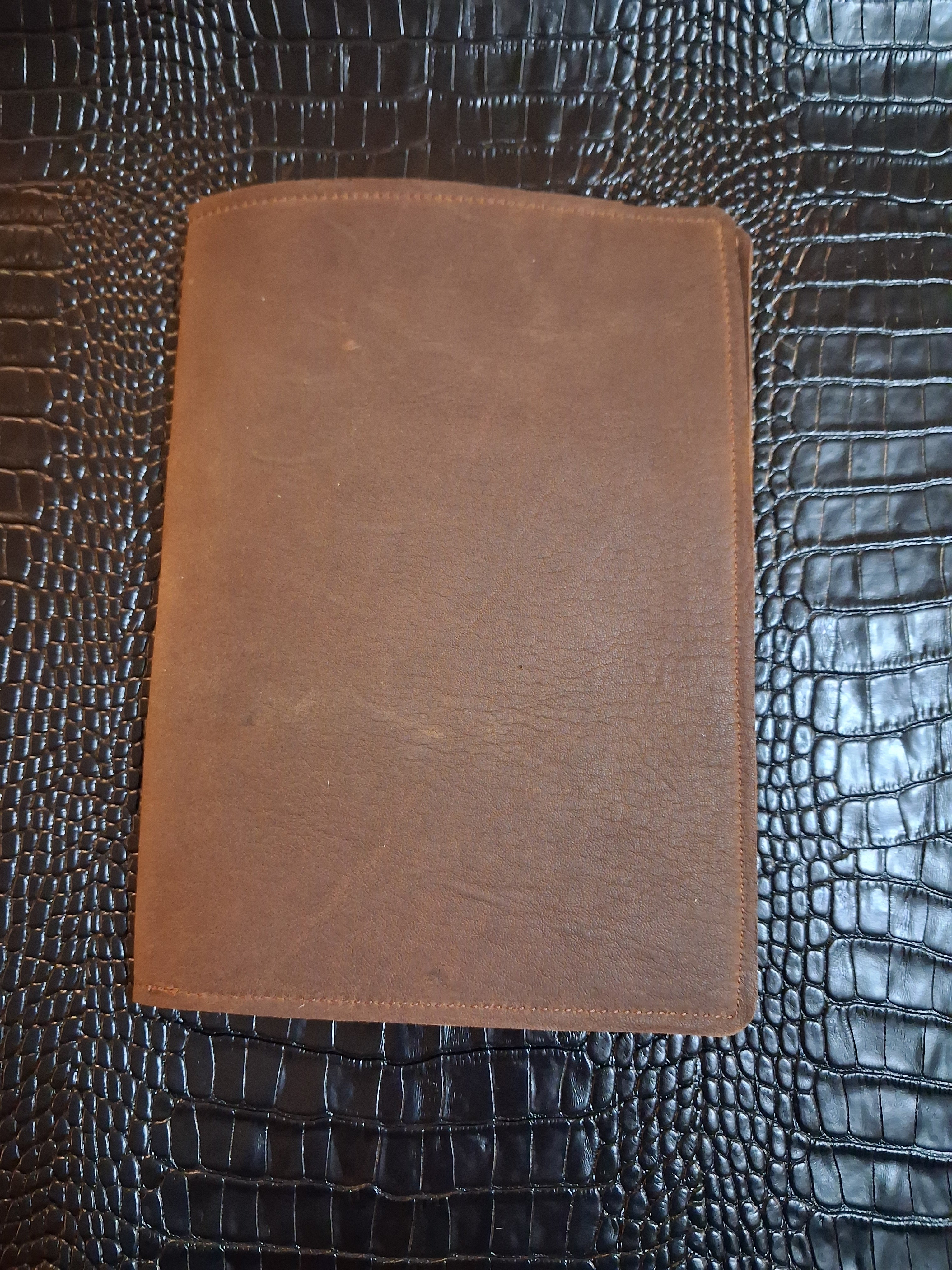 2-Tone Brown Notebook Holder