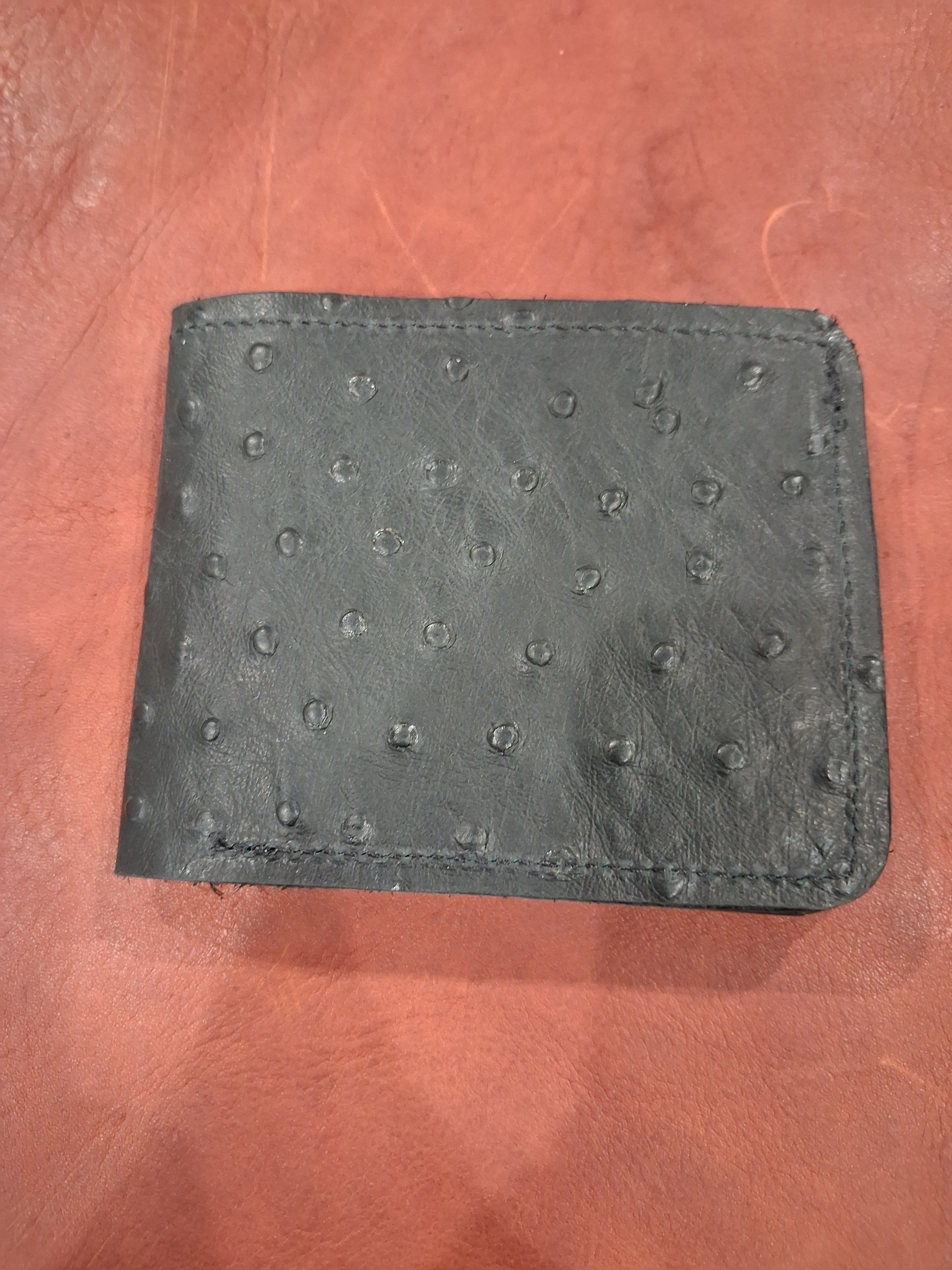 Black Ostrich Print Men's Bi-fold Wallet